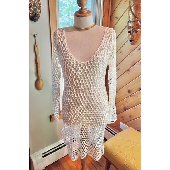 White Crocheted Long Sleeve Mini Bohemian Dress/Beach Coverup - Picture 1 of 7